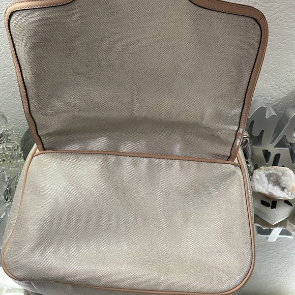 EUC AUTH COACH TAYLOR FOIL BEIGE CREAM FLAP SHOULDER BAG CROSSBODY HANDBAG - Picture 10 of 13